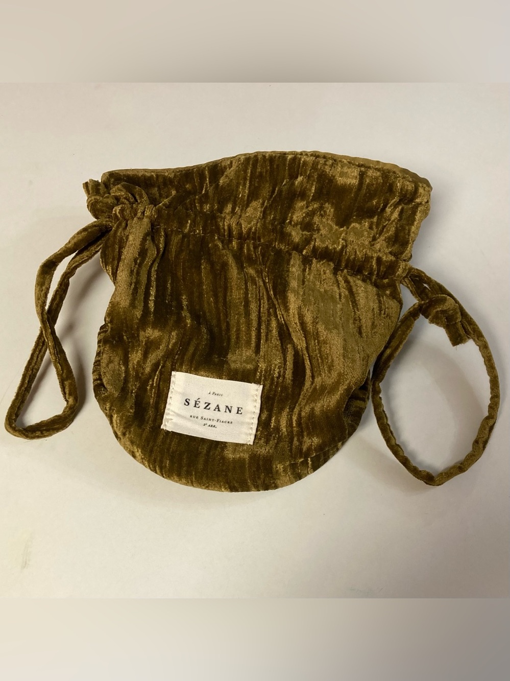 Sézane Embossed Olive Velvet Pouch